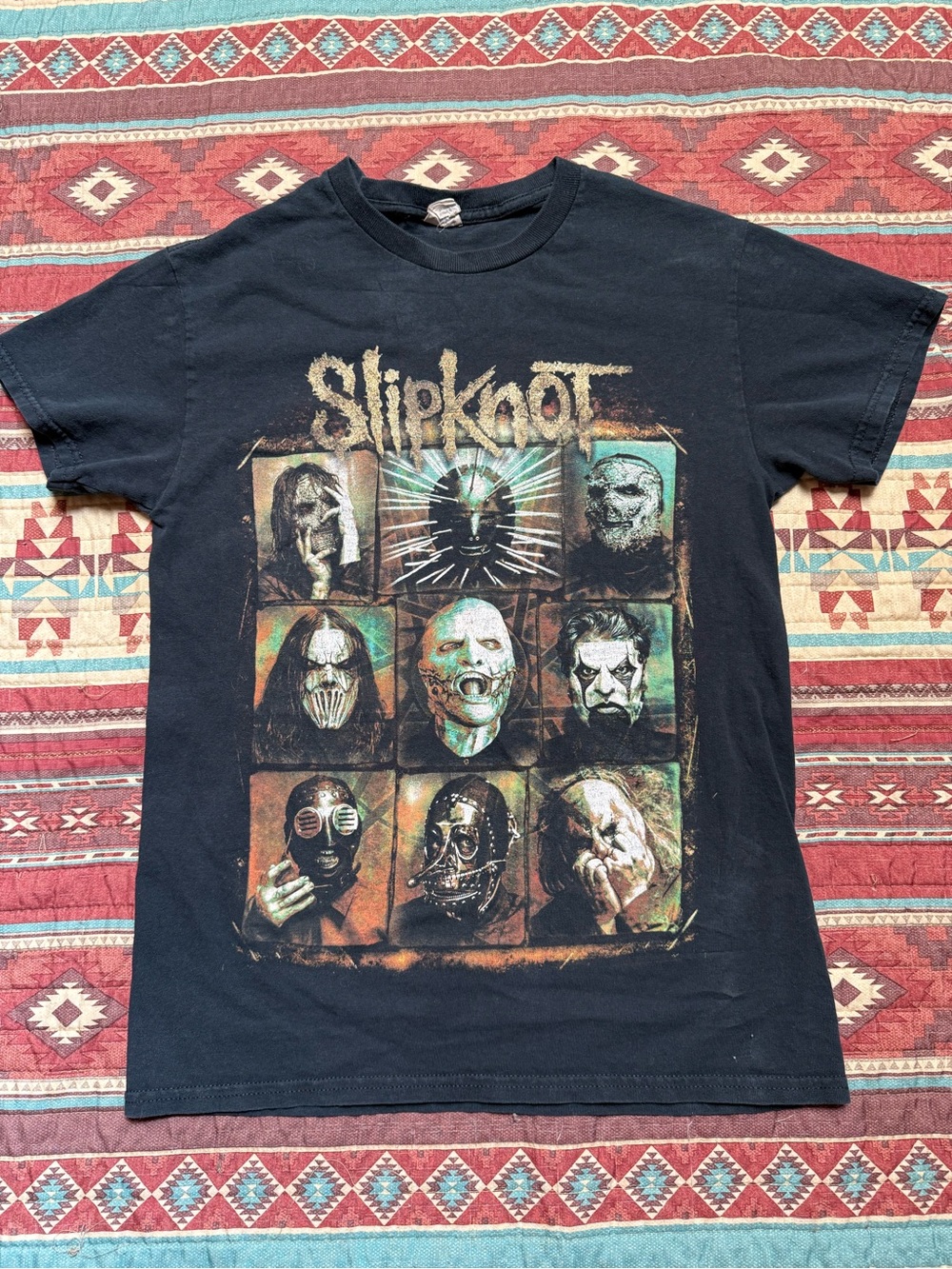 Gildan Black Slipknot Graphic Short Sleeve Tee size small